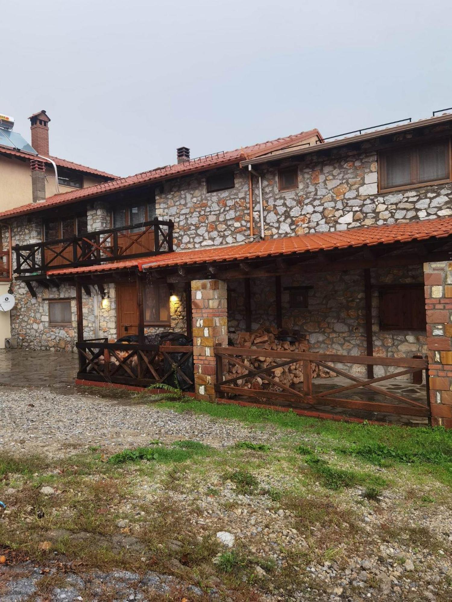 Traditional Stone Cottage In Palio Elatohori Экстерьер фото